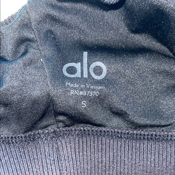 ALO Yoga Emulate Bra in Black - Picture 3 of 4